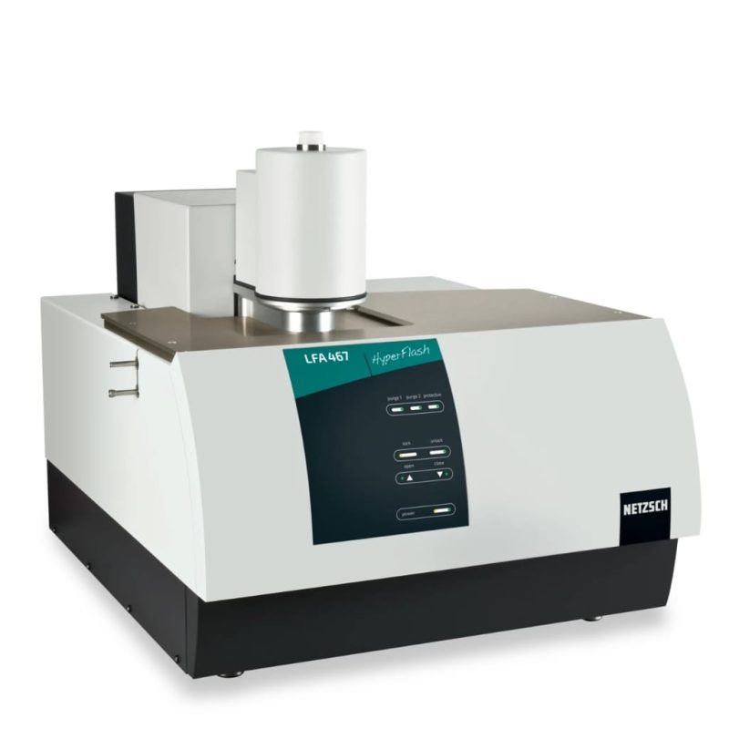 Analizor conductivitate termică cu flux laser LFA 467 HyperFlash®
