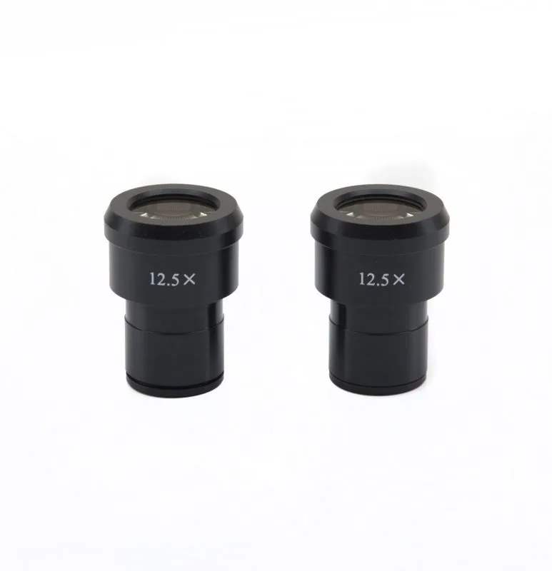 Pereche de oculare 12,5x cu mărire 18x, ochi înalt, focusabile, diametru 23 mm, echipate cu reticulă gri-negru (W&B), pentru observații microscopice de precizie cu câmp larg
