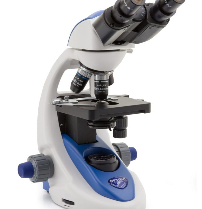Microscop binocular cu câmp luminos, mărire 1000x, obiective PLAN pentru imagine plană, oculare binoculare pentru observație confortabilă