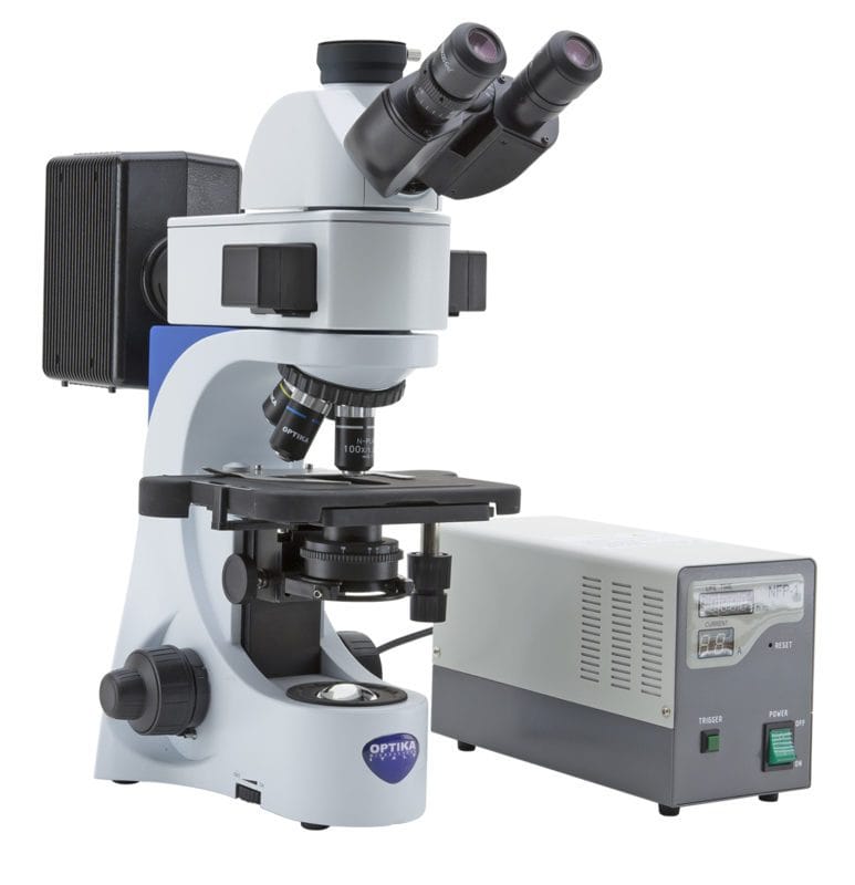 Microscop trinocular de fluorescență B-380 cu iluminare HBO (lampă xenon), mărire 1000x, obiective IOS PLAN, set de filtre B&G (excitație albastră și verde)