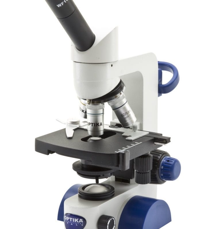 Microscop monocular cu câmp luminos, mărire 600x, alimentat cu baterii reîncărcabile (nu sunt incluse)